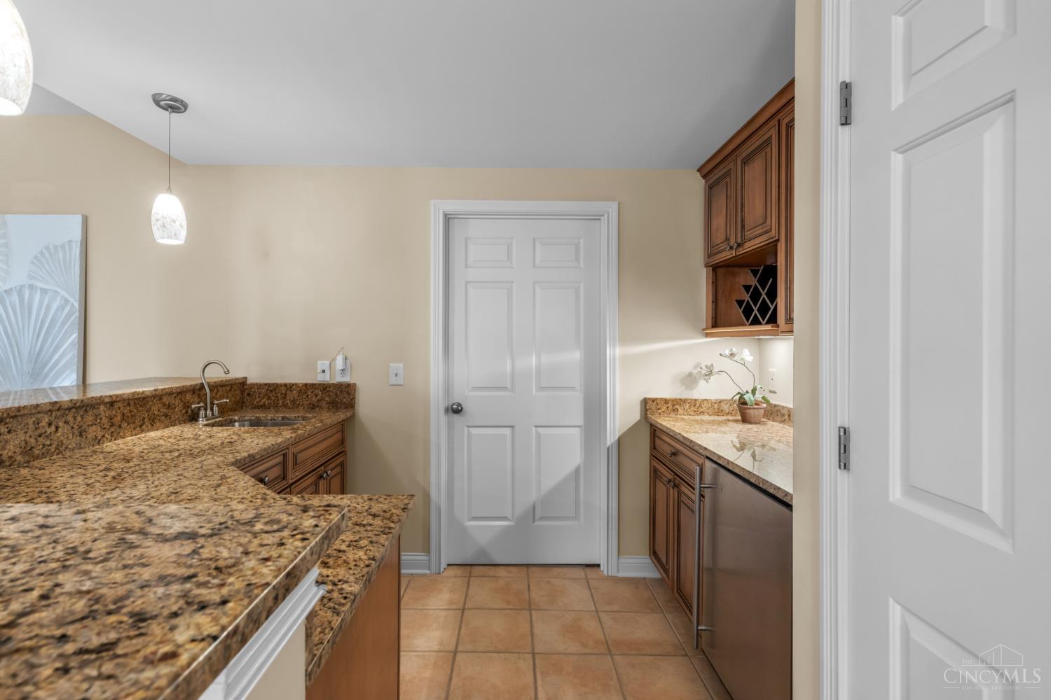 1046 Tuscany Place, Cincinnati, OH, 45226 — photo 53