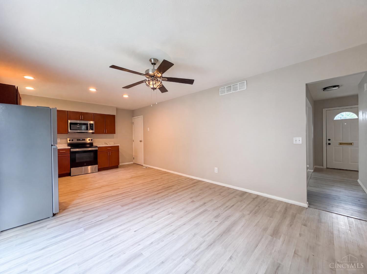 12157 Hitchcock Drive, Forest Park, OH, 45240 — photo 9