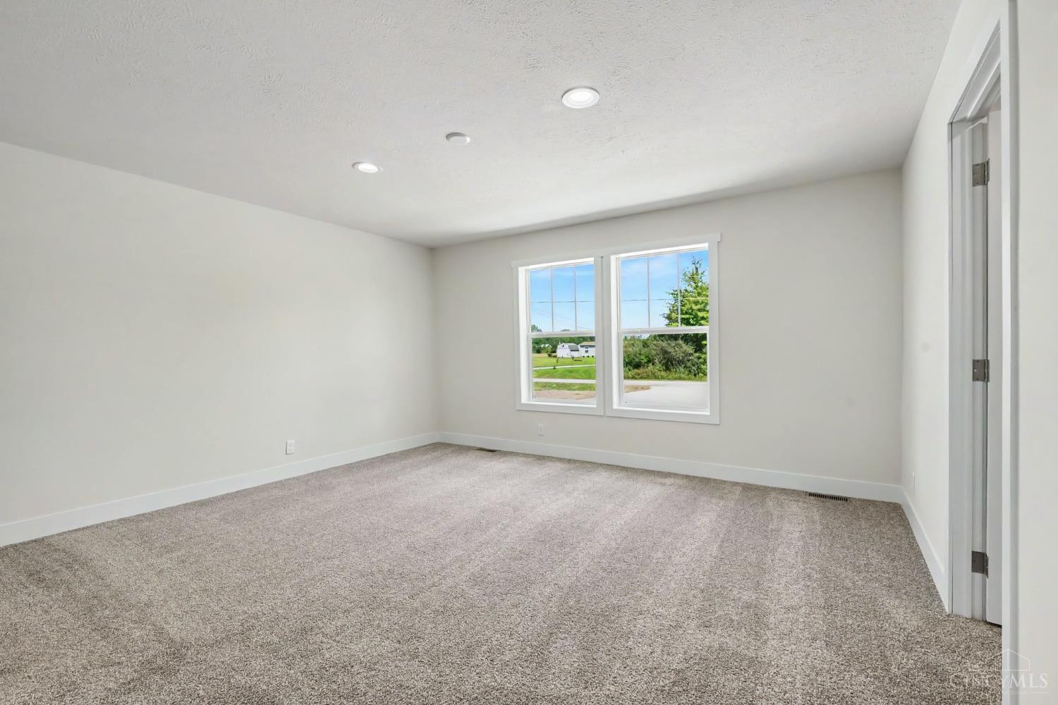 1724 Commissioners Way, Sterling Twp, OH, 45154 — photo 18