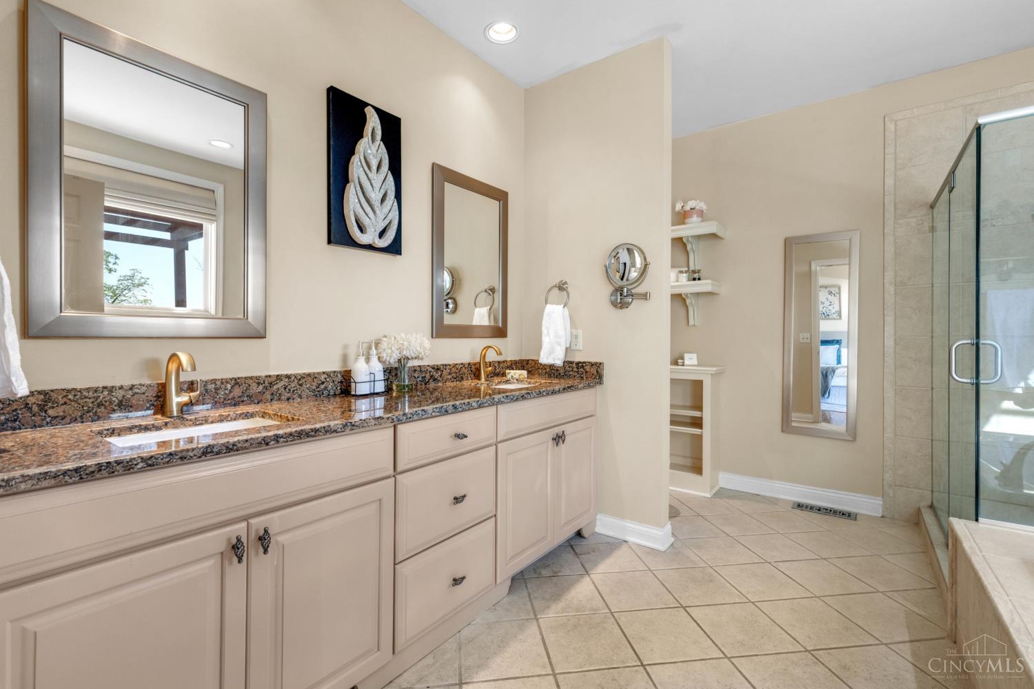 1046 Tuscany Place, Cincinnati, OH, 45226 — photo 18