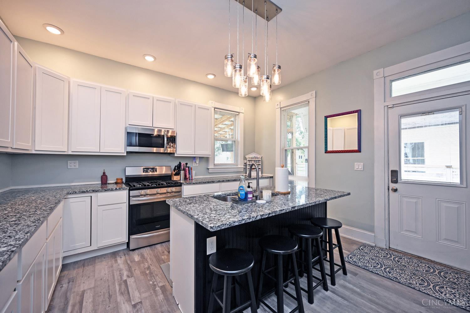 4704 Whetsel Avenue, Cincinnati, OH, 45227 — photo 11