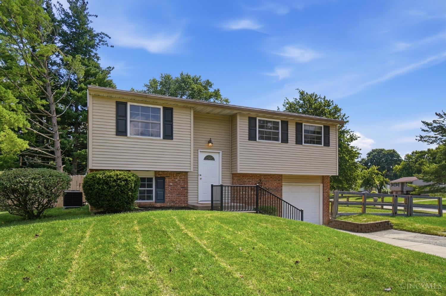 5876 Whippoorwill Hollow Drive, Miami Twp, OH, 45150 — photo 2