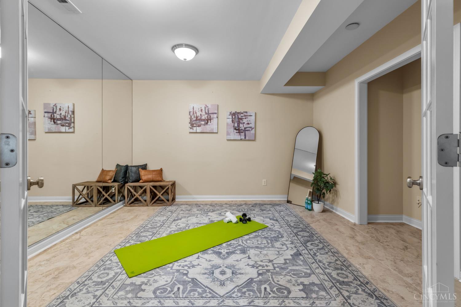 1046 Tuscany Place, Cincinnati, OH, 45226 — photo 54