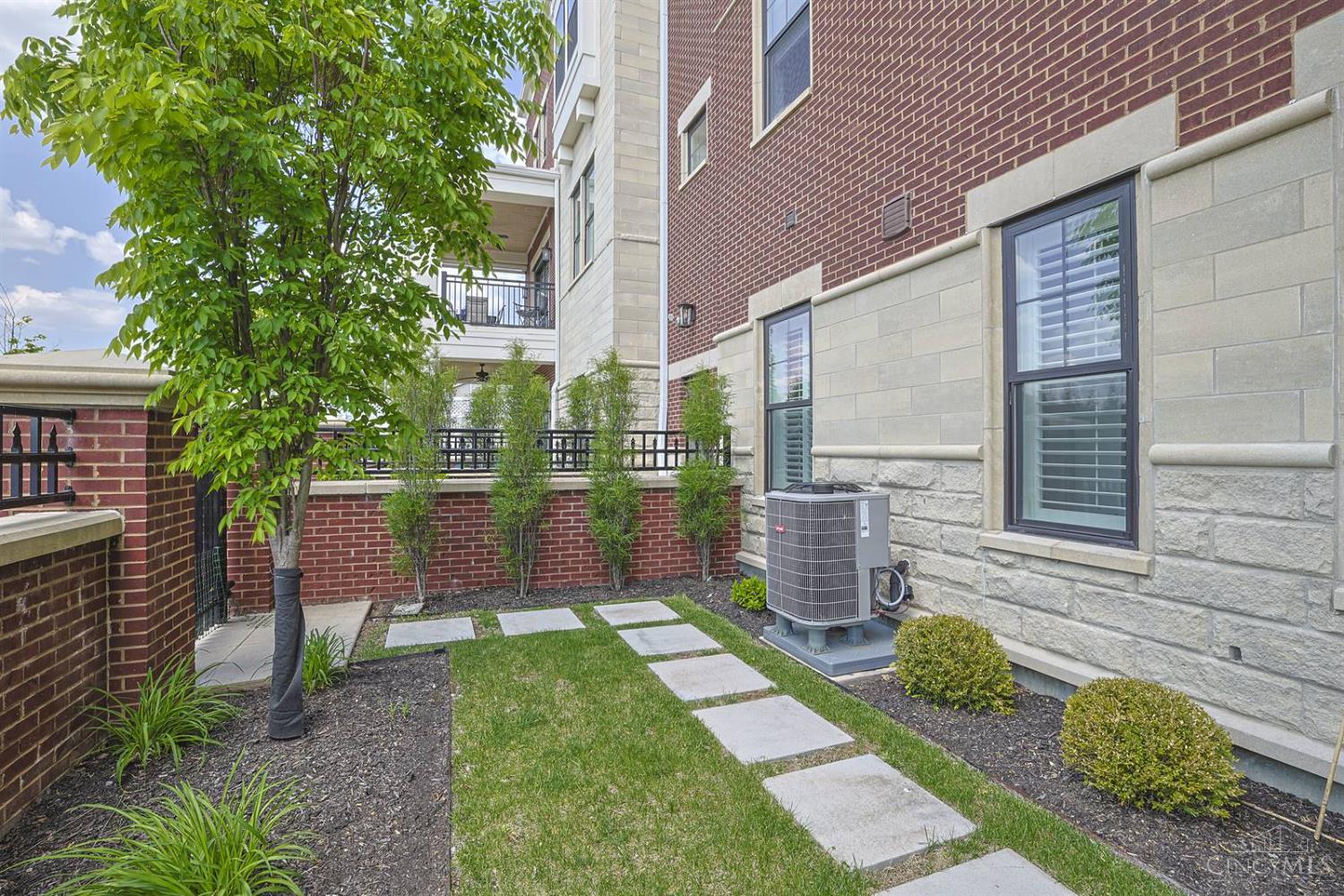 230 Vintage Club Drive #103, Montgomery, OH, 45249 — photo 25