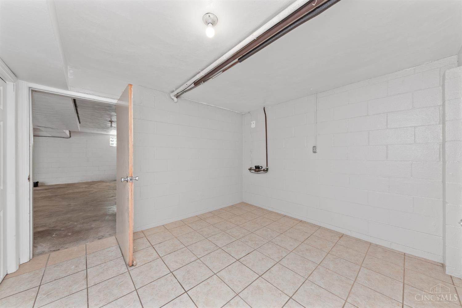 5818 Kenwood Road, Madeira, OH, 45243 — photo 46