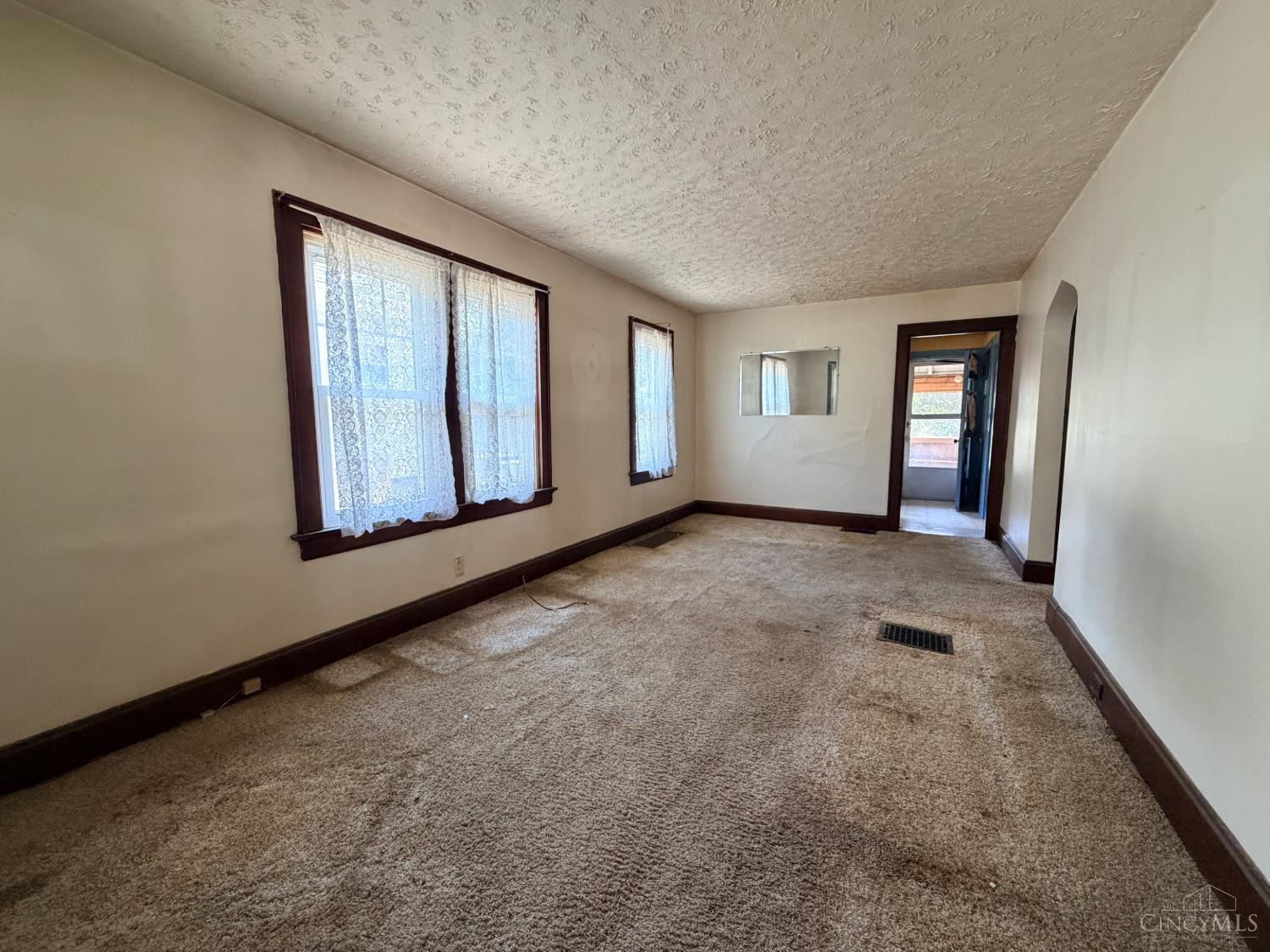 Sale Pending at 3815 Carlton Ave, Fairfax, OH 45227 | MLS# 1892406 | Listing updated on 2026-10-01