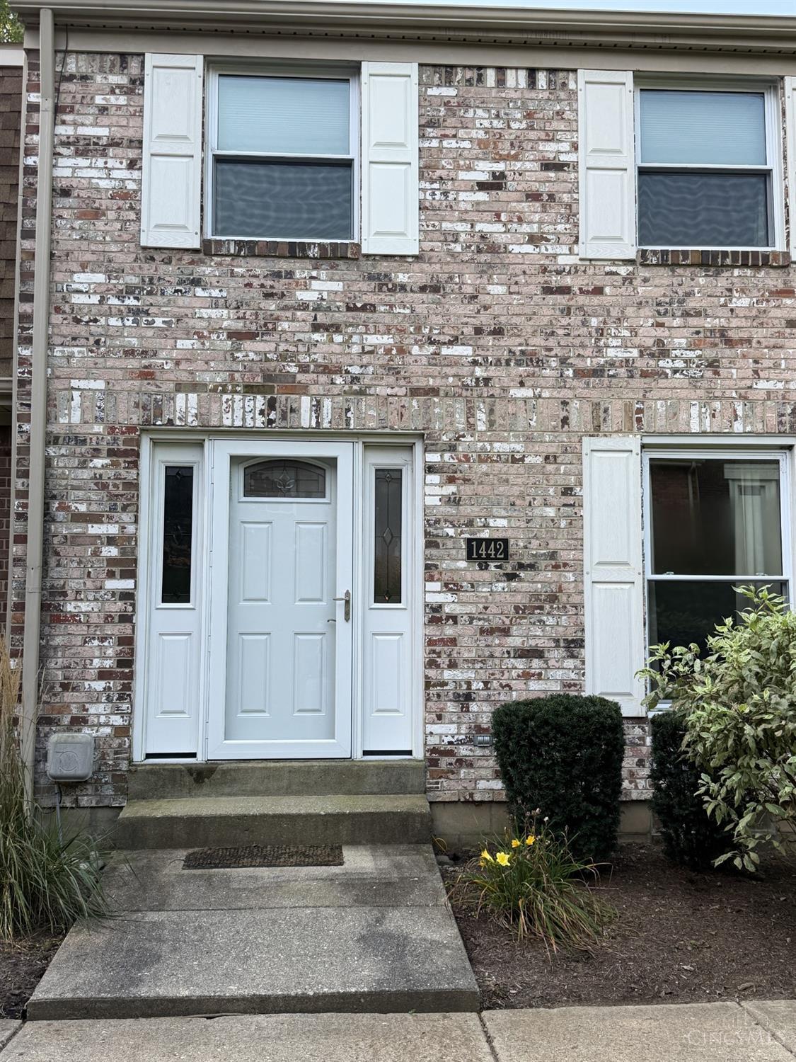Listing Photo 1 - Condo for sale in building located at 1442 Long Island Ct, Beavercreek, OH 45434