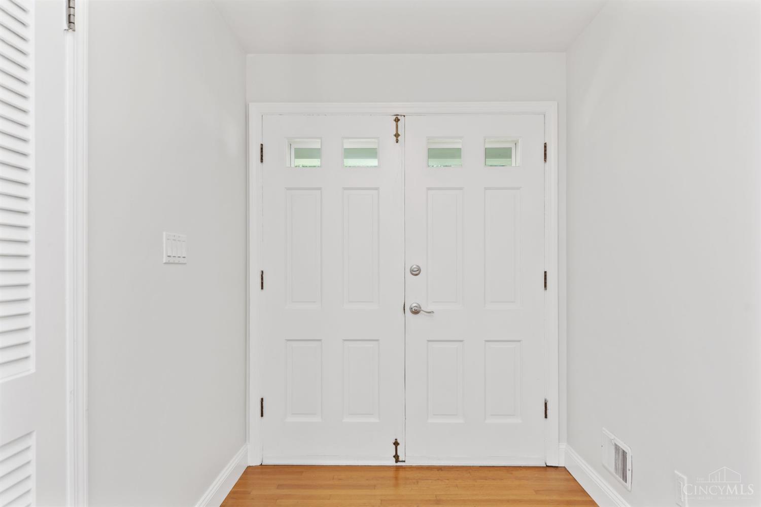 5818 Kenwood Road, Madeira, OH, 45243 — photo 17