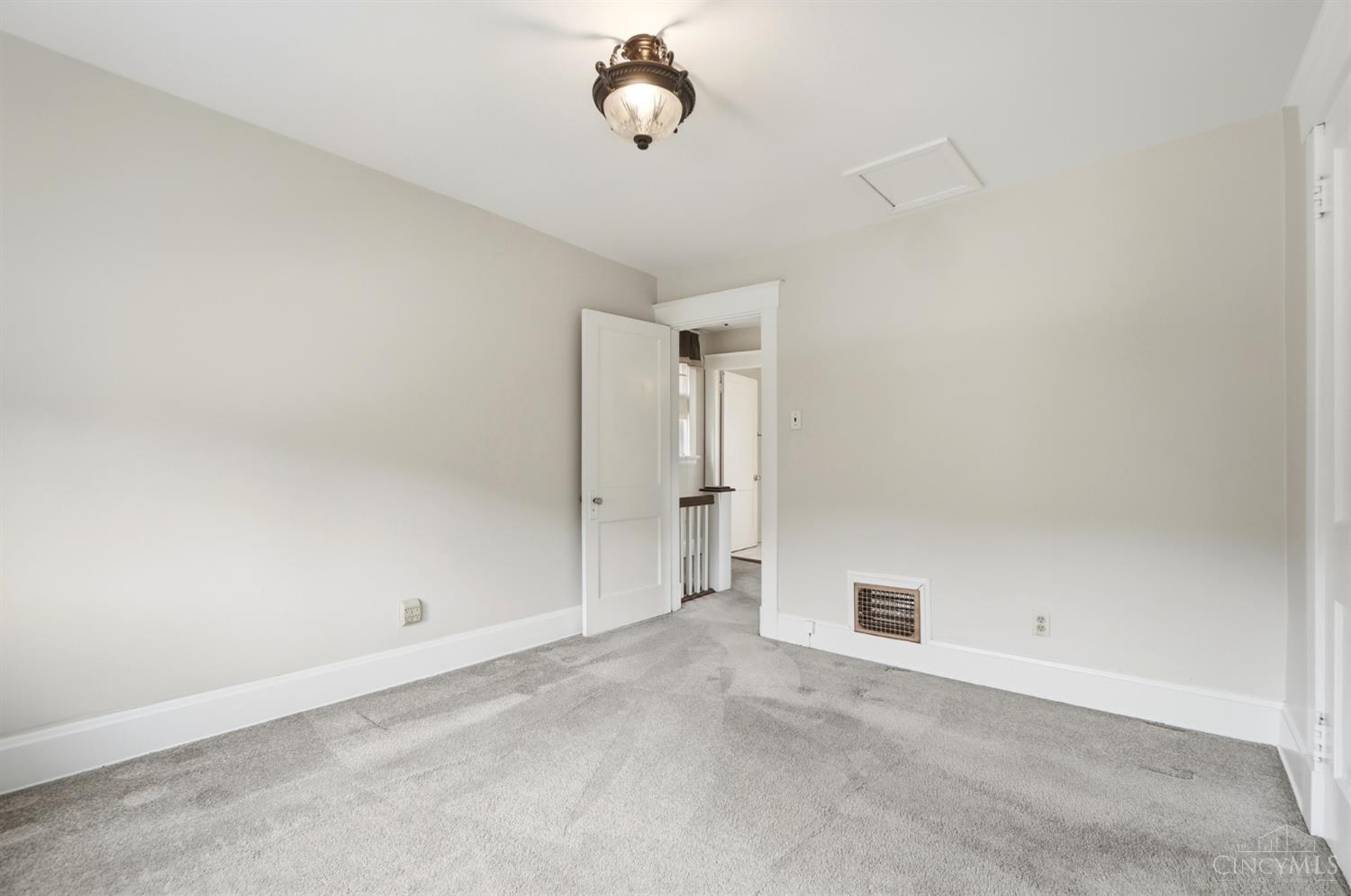 3926 Oakpark Place, Cincinnati, OH, 45209 — photo 12
