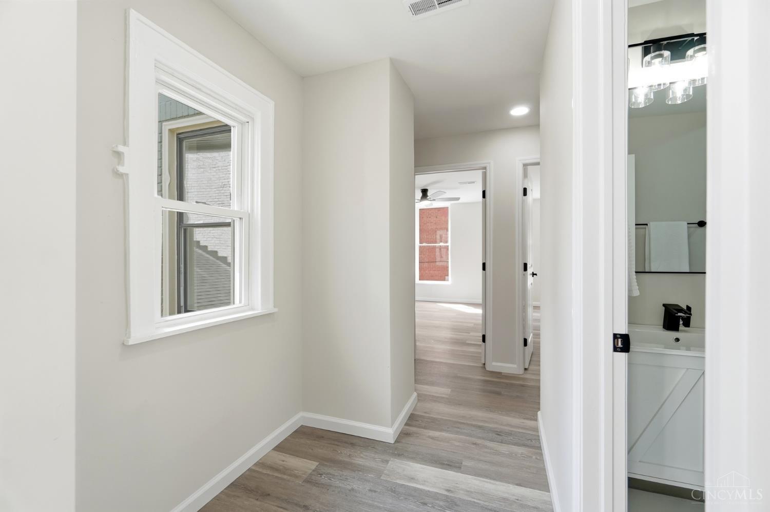 1707 Highland Avenue, Cincinnati, OH, 45202 — photo 25