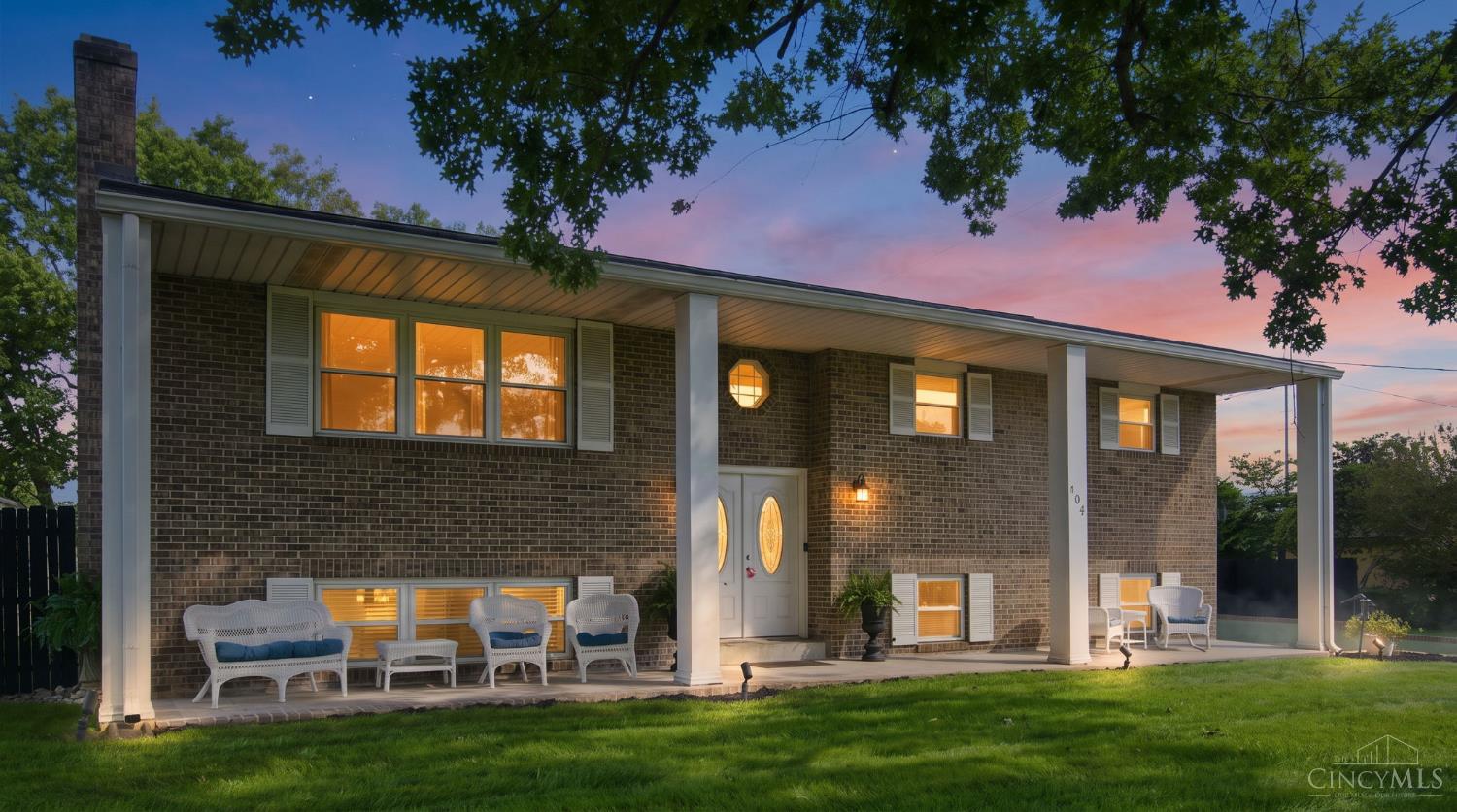 Photo 1 of Single family home for sale at 404 Holland Dr, Trenton, OH 45067 | MLS# 1891883 | Listing updated on 2026-09-14
