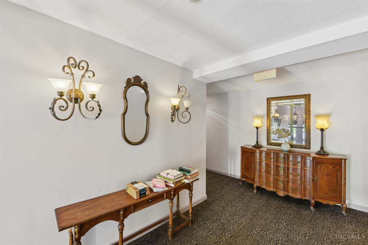 880 Rue De La Paix #A5, Cincinnati, OH, 45220 — photo 38