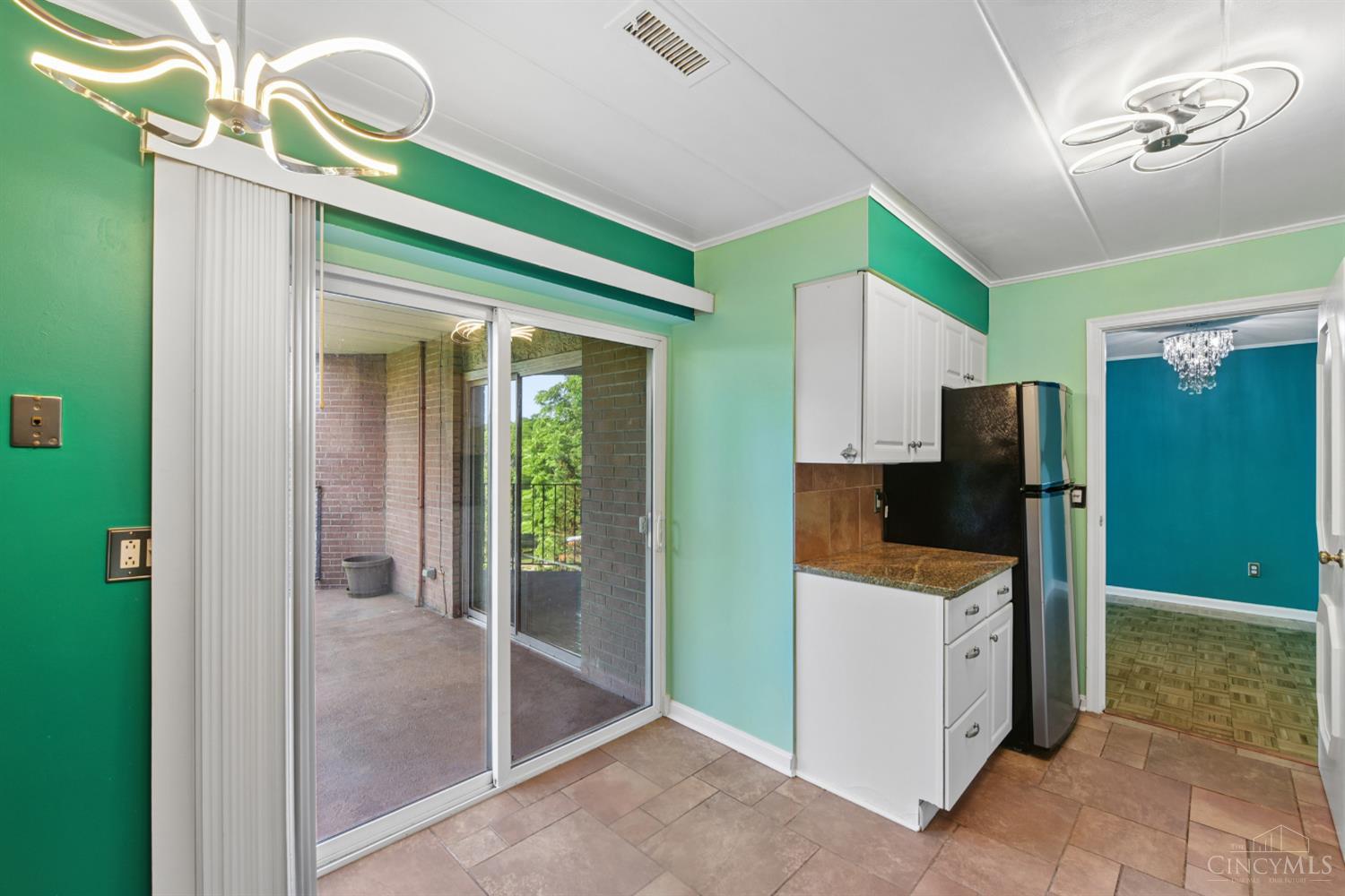 880 Rue De La Paix #A5, Cincinnati, OH, 45220 — photo 17