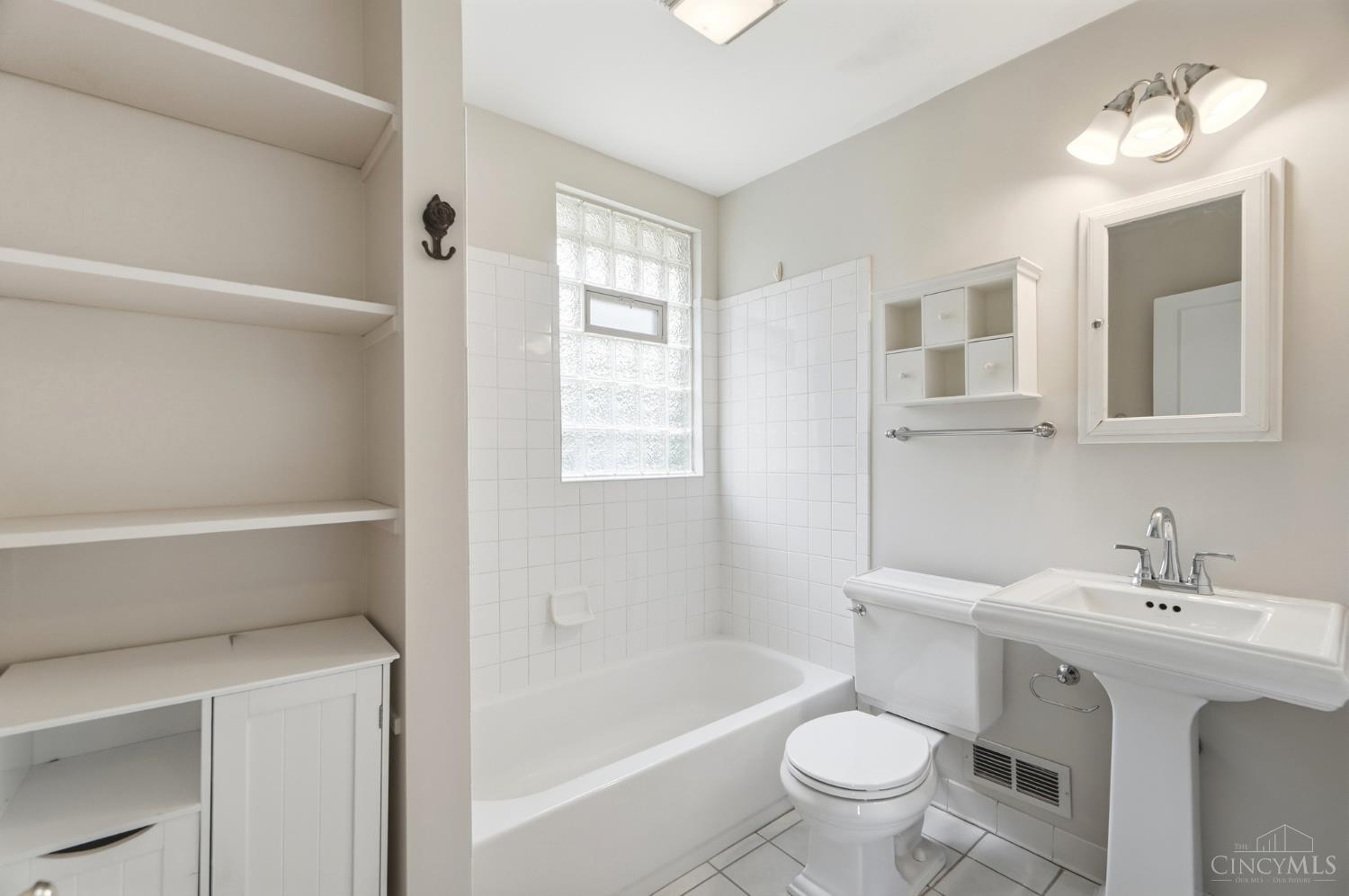 3926 Oakpark Place, Cincinnati, OH, 45209 — photo 14