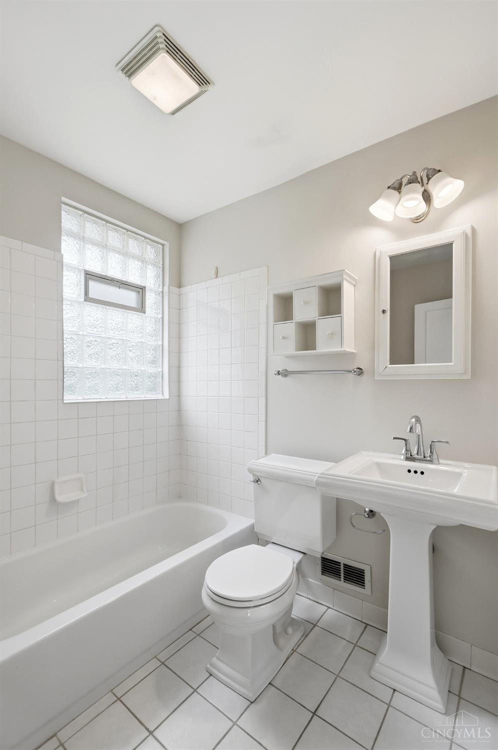 3926 Oakpark Place, Cincinnati, OH, 45209 — photo 15