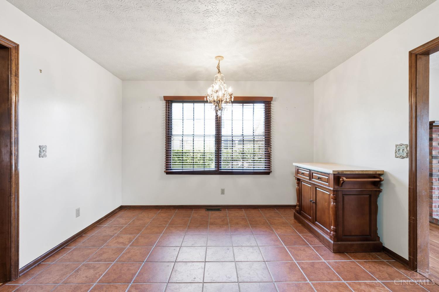 4733 Donham Drive, Middletown, OH, 45042 — photo 11