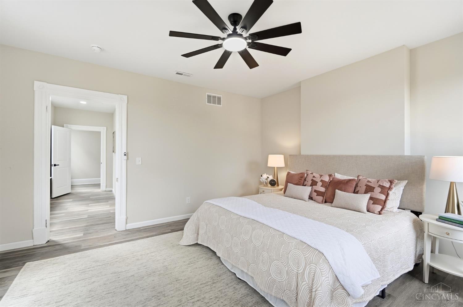 1707 Highland Avenue, Cincinnati, OH, 45202 — photo 35
