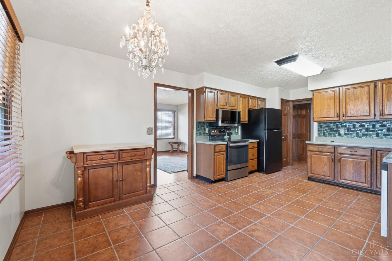 4733 Donham Drive, Middletown, OH, 45042 — photo 12