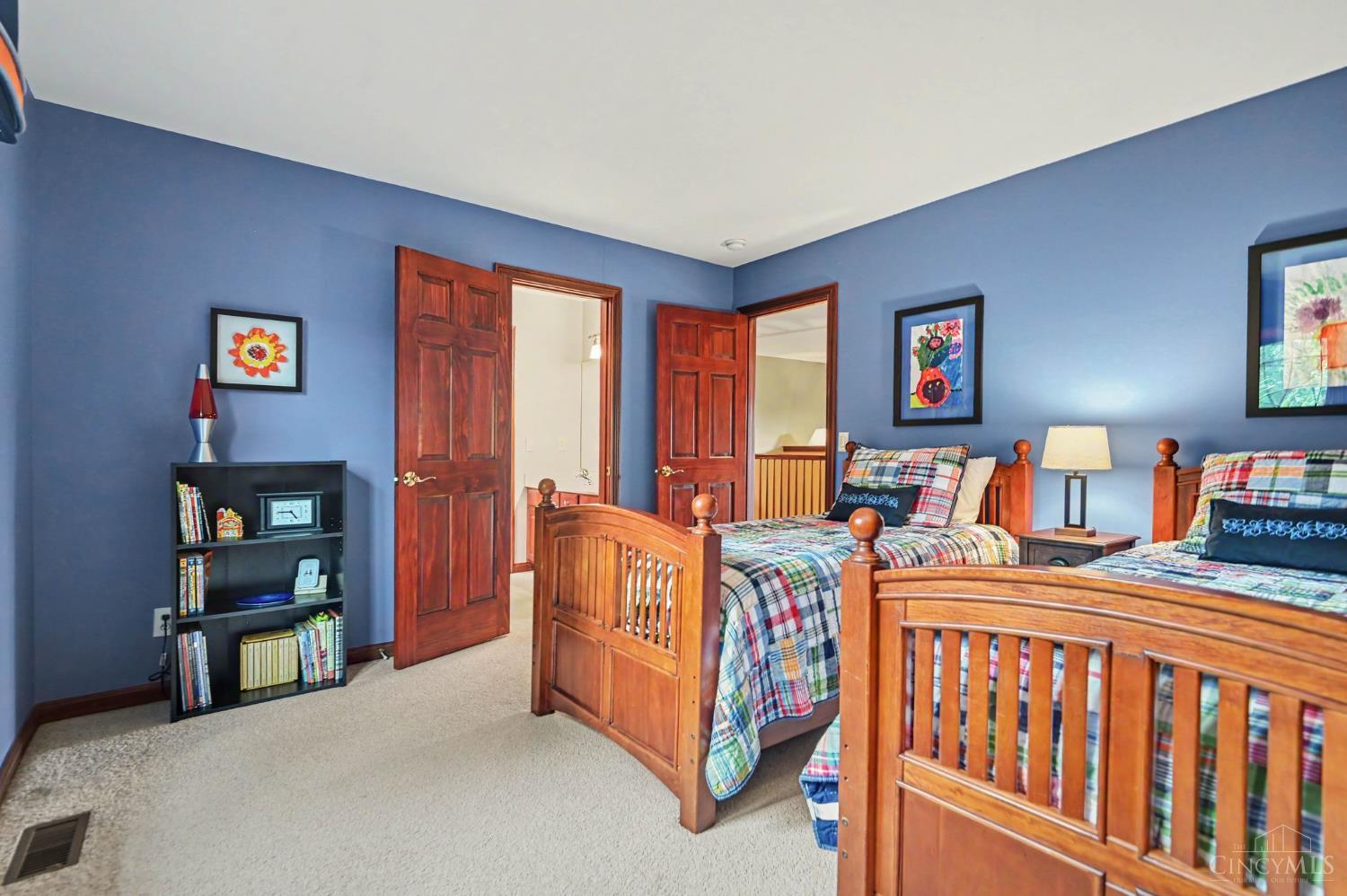 1247 Ridgewood Drive, Miami Twp, OH, 45140