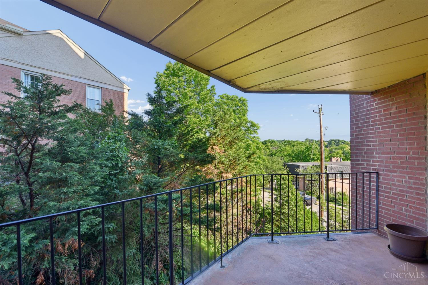 880 Rue De La Paix #A5, Cincinnati, OH, 45220 — photo 19