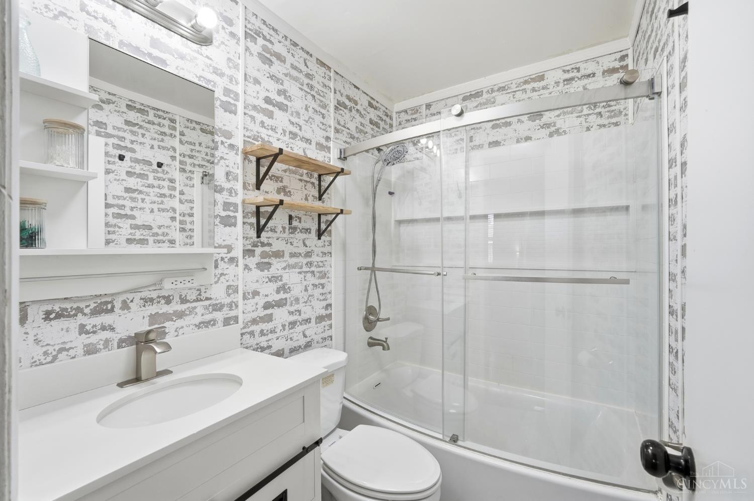 3386 Rodeo Court, Cincinnati, OH, 45211 — photo 32
