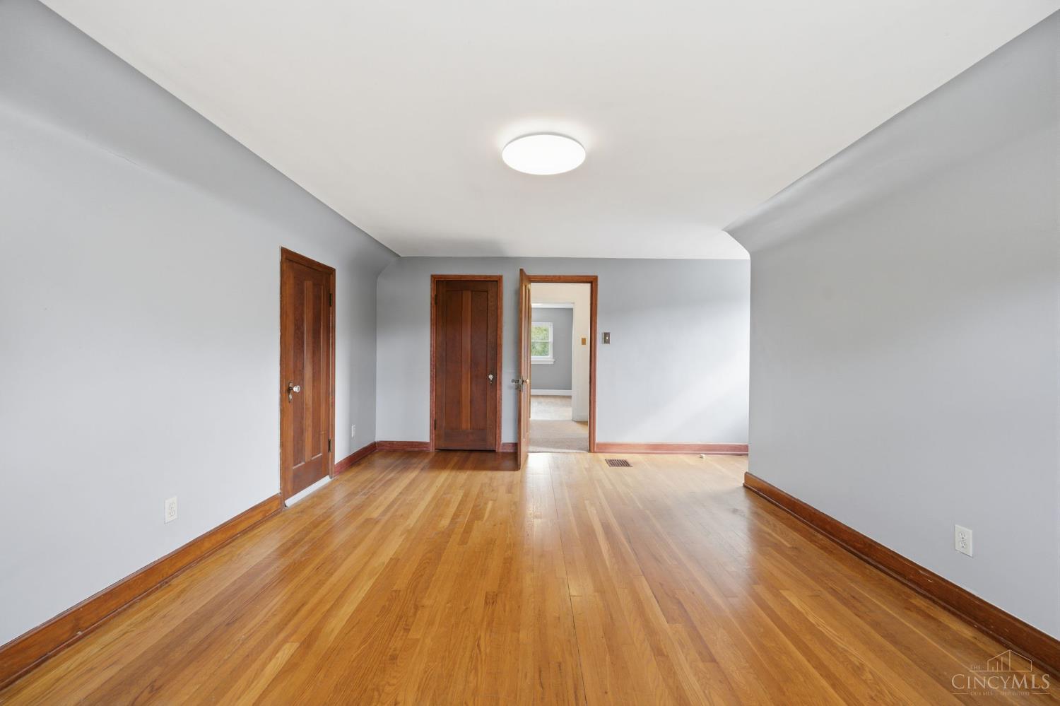 4056 Mcfarran Avenue, Cheviot, OH, 45211 — photo 18