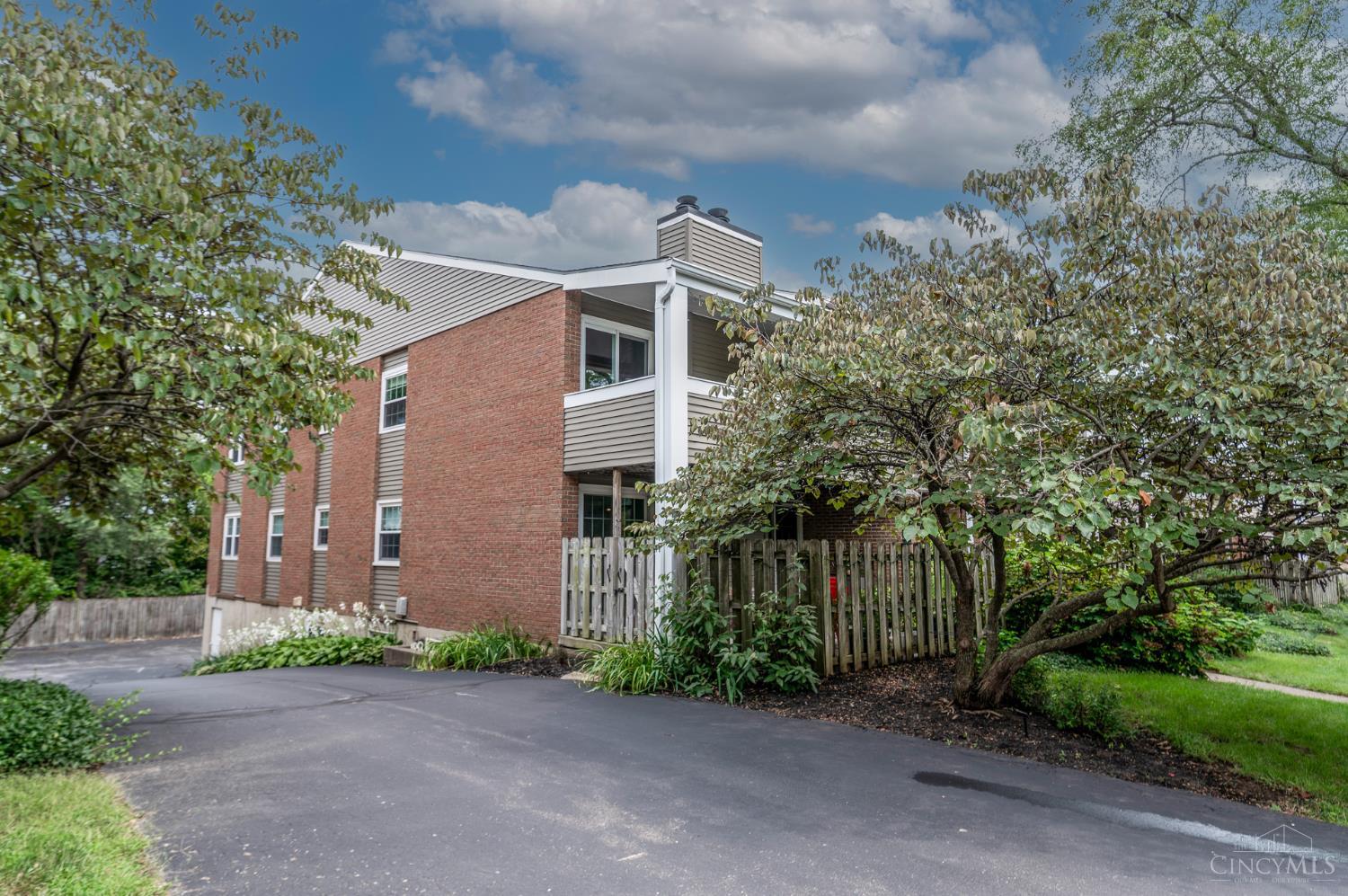 3421 Traskwood Circle #C, Cincinnati, OH, 45208 — photo 2