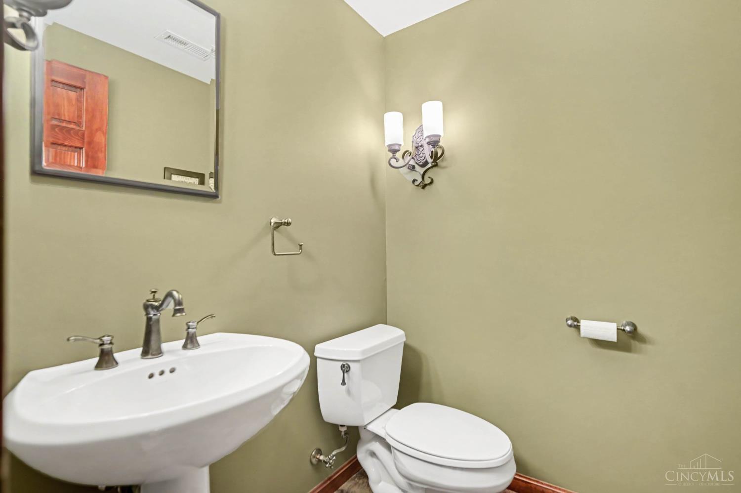 1247 Ridgewood Drive, Miami Twp, OH, 45140