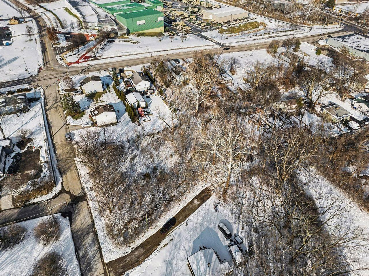 Leslie Avenue, Woodlawn, OH, 45215 — photo 11