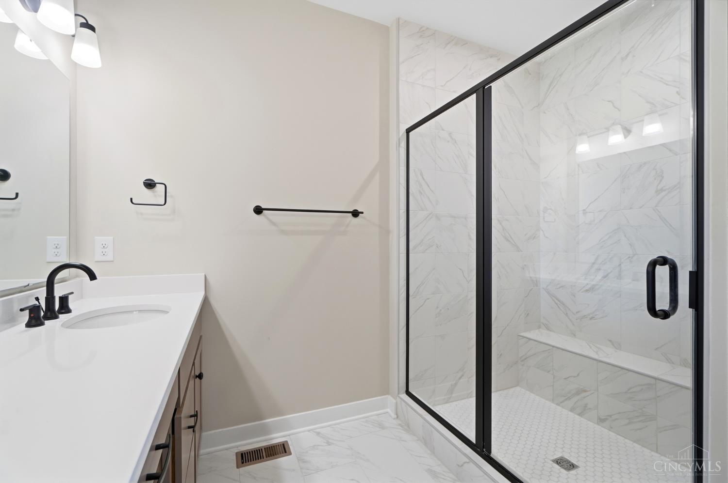 7418 Durham Place, West Chester, OH, 45069 — photo 17