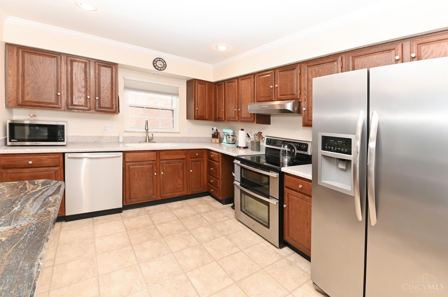 3421 Traskwood Circle #C, Cincinnati, OH, 45208 — photo 17