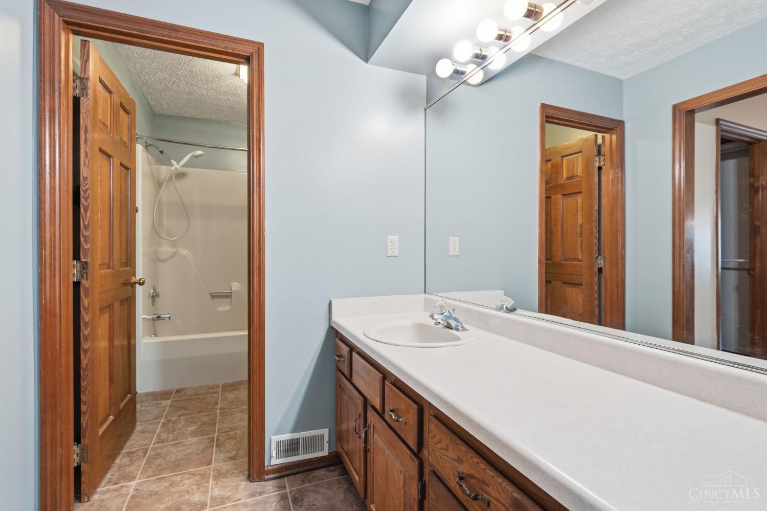 4733 Donham Drive, Middletown, OH, 45042 — photo 20