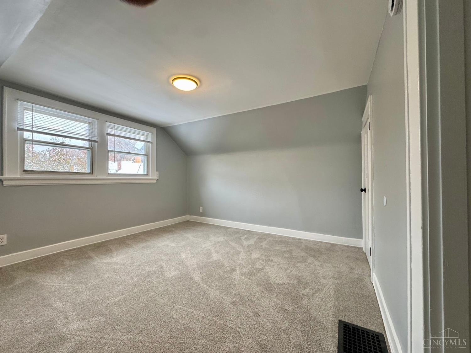 2942 Woodrow Avenue, Cincinnati, OH, 45211 — photo 31