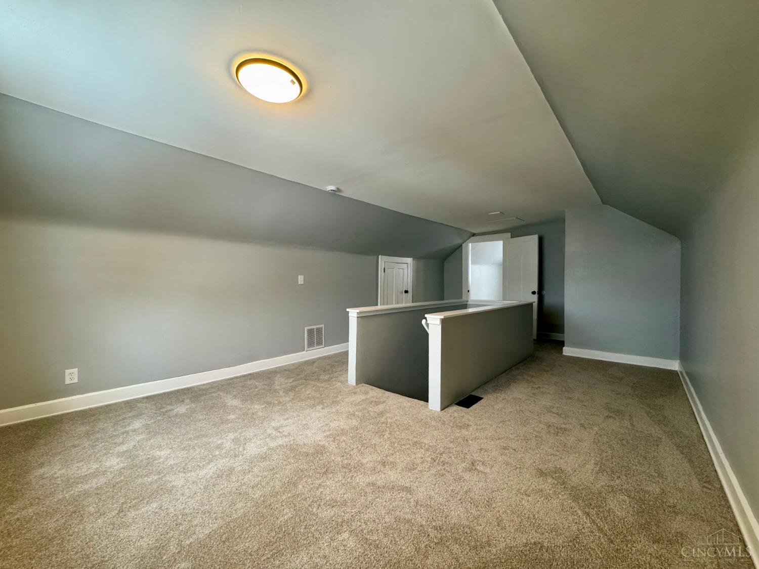 2942 Woodrow Avenue, Cincinnati, OH, 45211 — photo 27