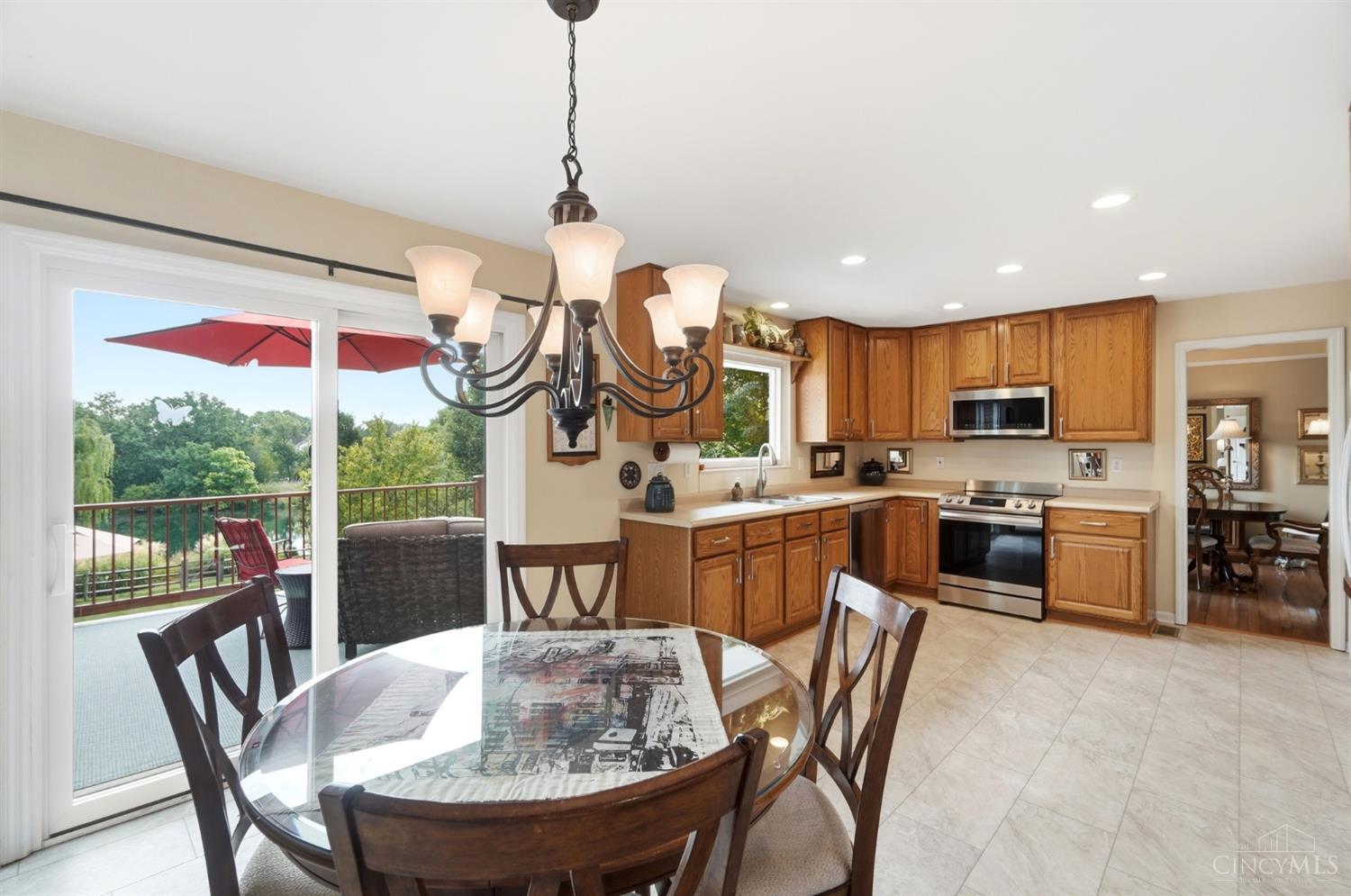 7373 Lakota Springs Drive, West Chester, OH, 45069 — photo 12