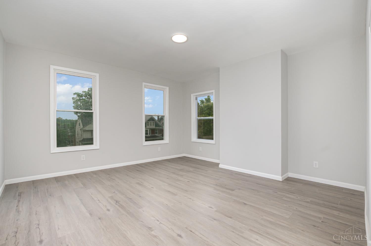 2213 Highland Avenue, Cincinnati, OH, 45219 — photo 18