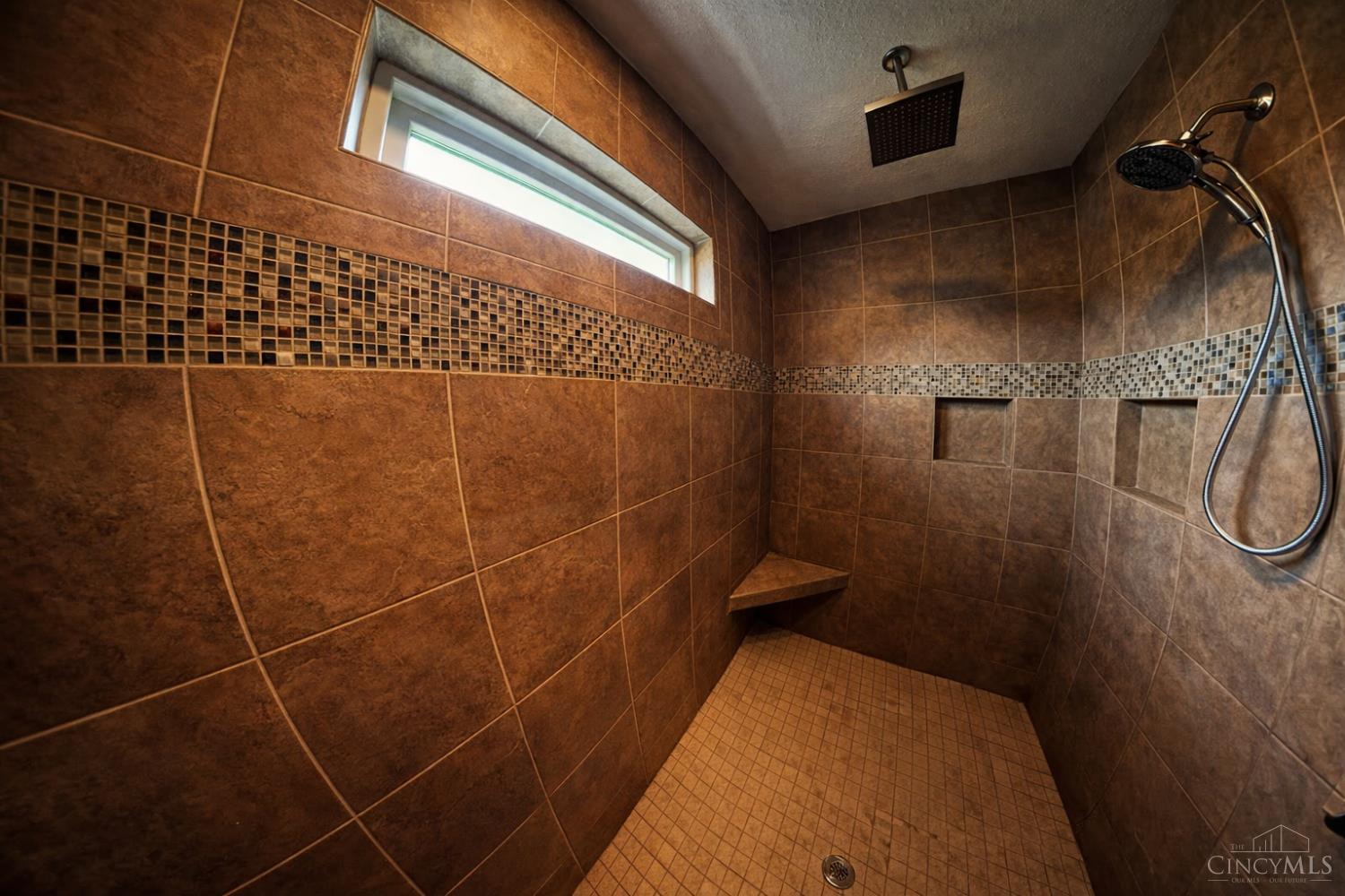 8005 Bending Willow Court, Clearcreek Twp., OH, 45068 — photo 16