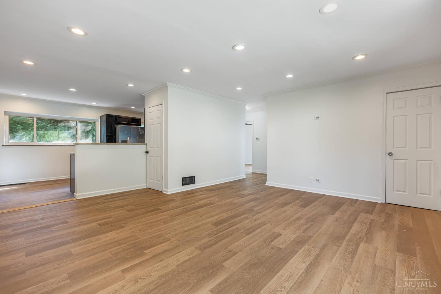 3129 West Tower Avenue, Cincinnati, OH, 45238 — photo 3