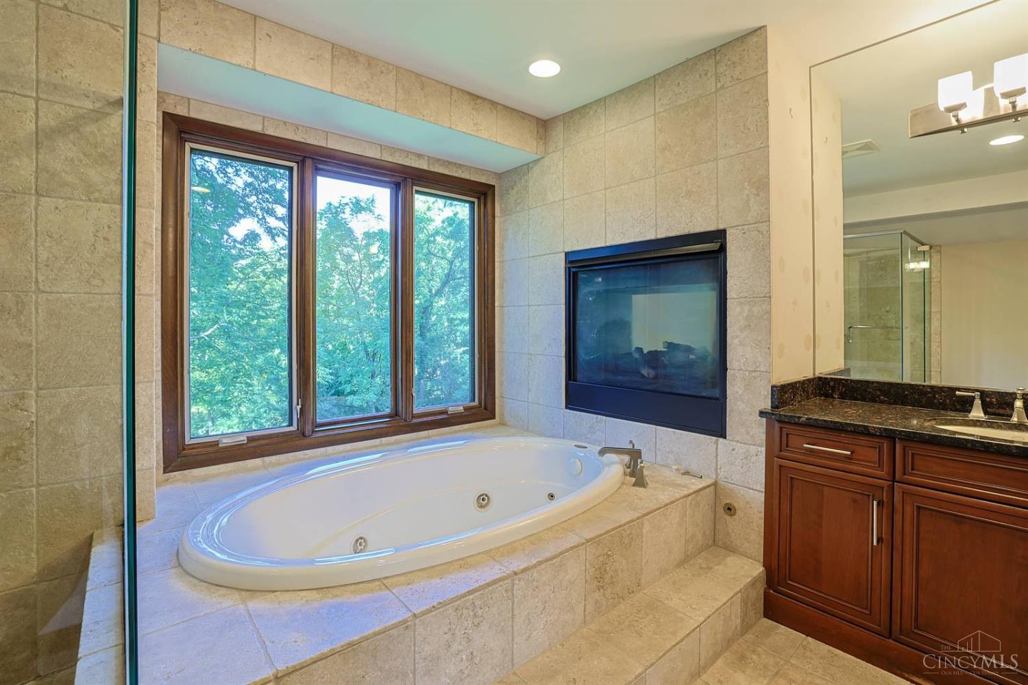 4805 Drake Road, Indian Hill, OH, 45243 — photo 38