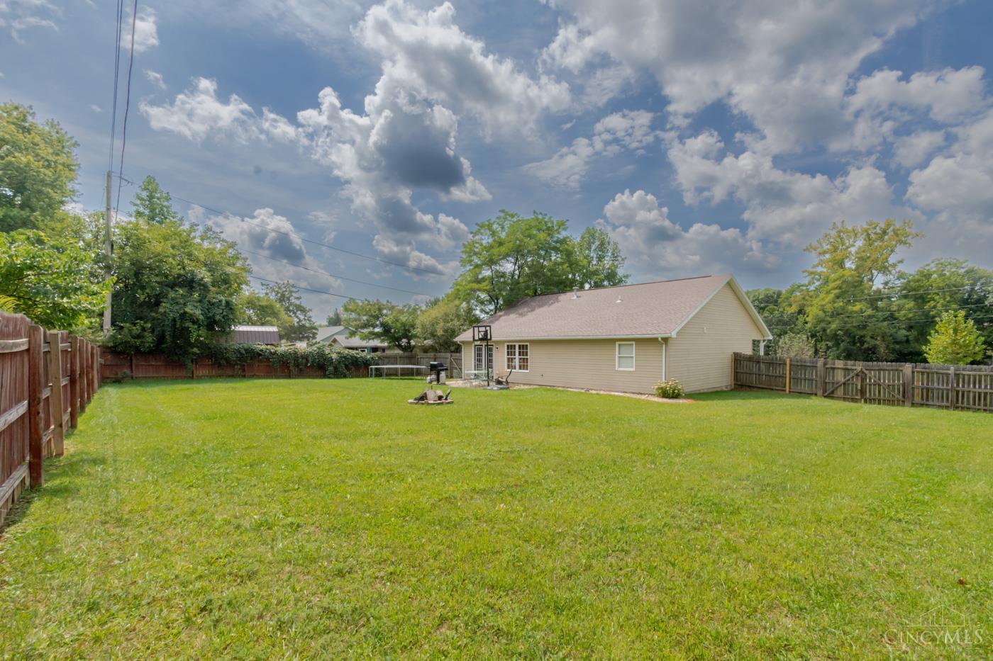 826 Lakengren Drive, Lakengren, OH, 45320 — photo 25