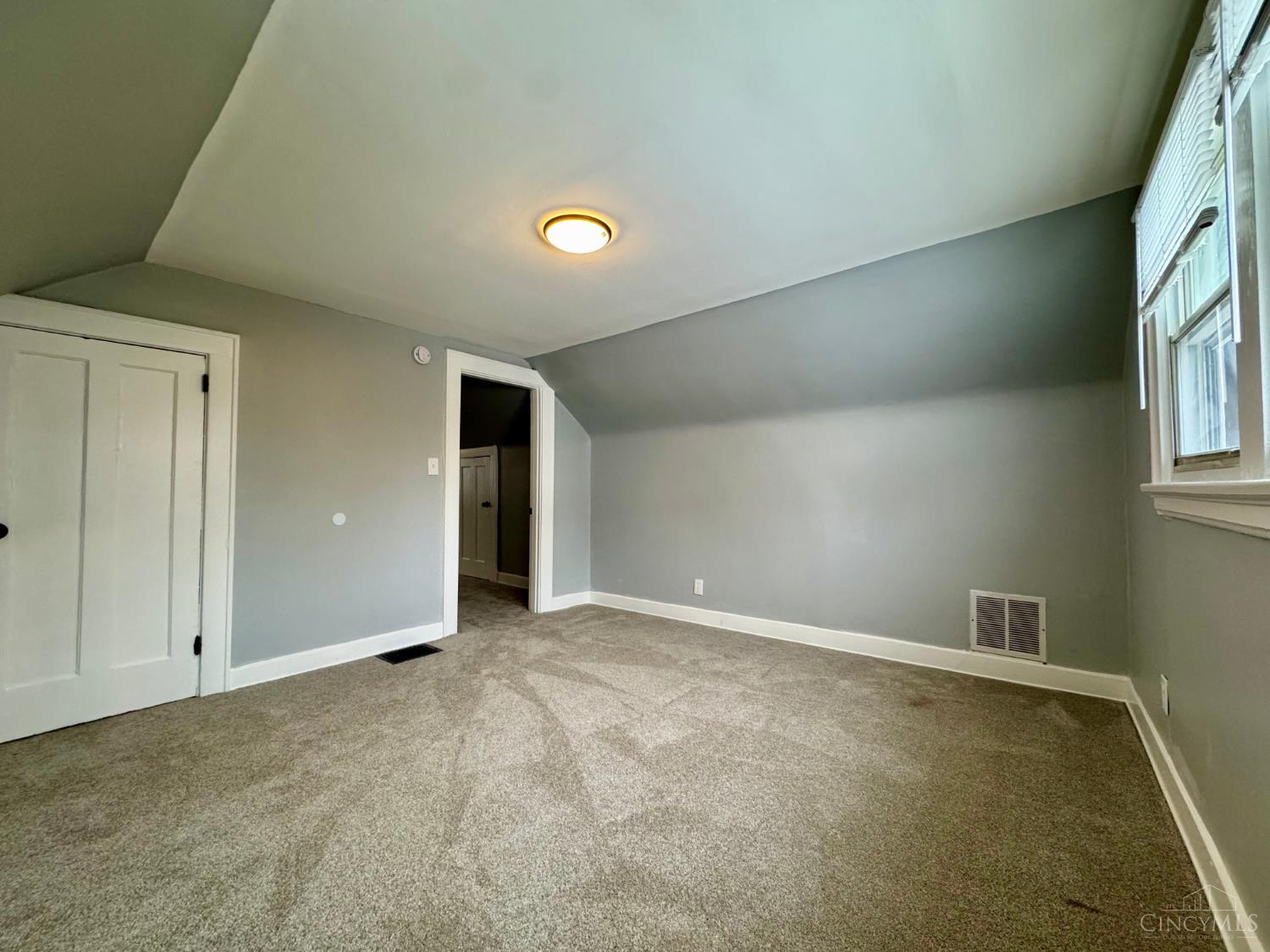 2942 Woodrow Avenue, Cincinnati, OH, 45211 — photo 33