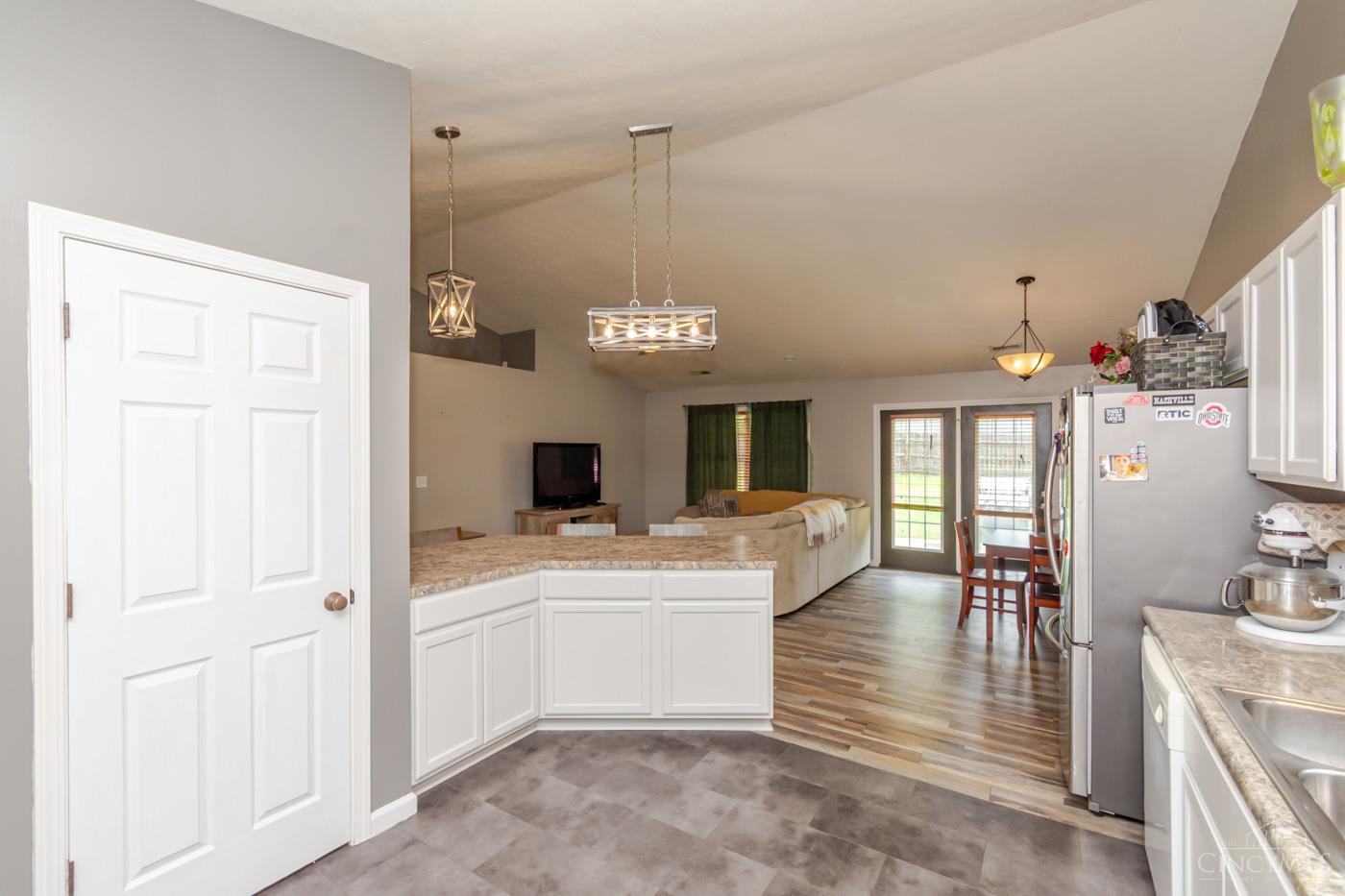 826 Lakengren Drive, Lakengren, OH, 45320 — photo 15