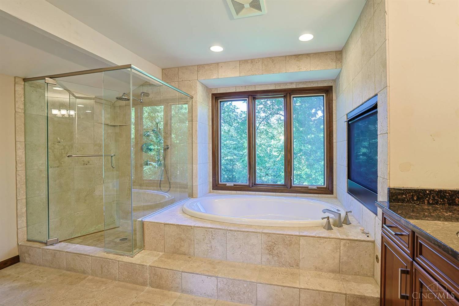 4805 Drake Road, Indian Hill, OH, 45243 — photo 37