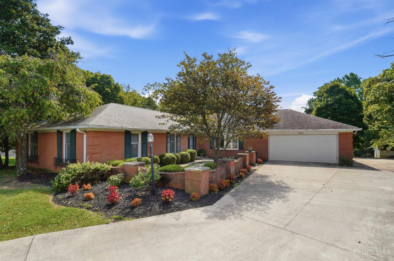 Photo 2 of Sale Pending at 2091 Harrowgate Hl Ln, Fairfield, OH 45014 | MLS# 1892565 | Listing updated on 2026-09-06