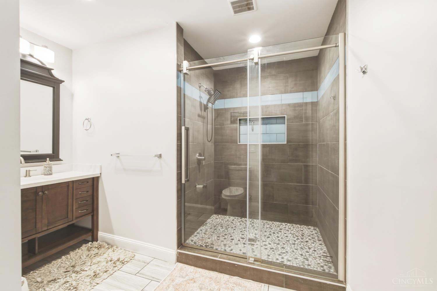1236 Regent Avenue, Cincinnati, OH, 45237 — photo 16
