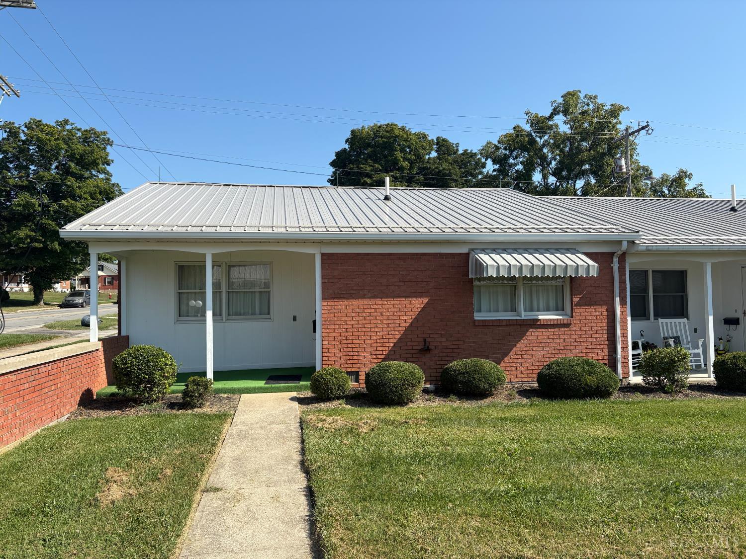 224 East S