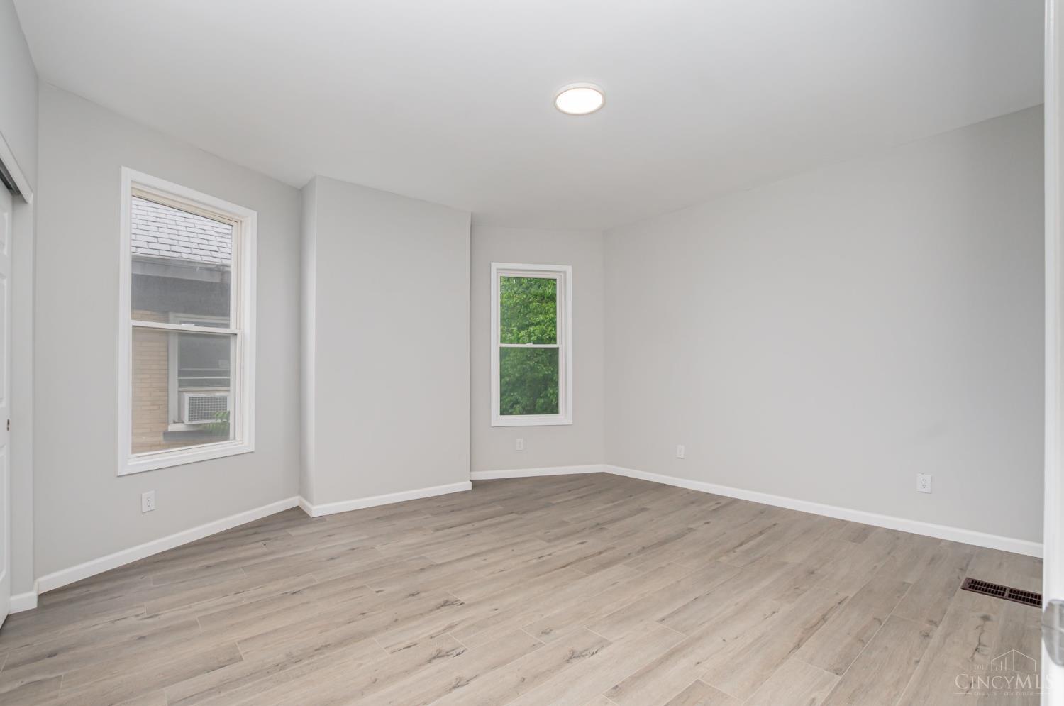 2213 Highland Avenue, Cincinnati, OH, 45219 — photo 25