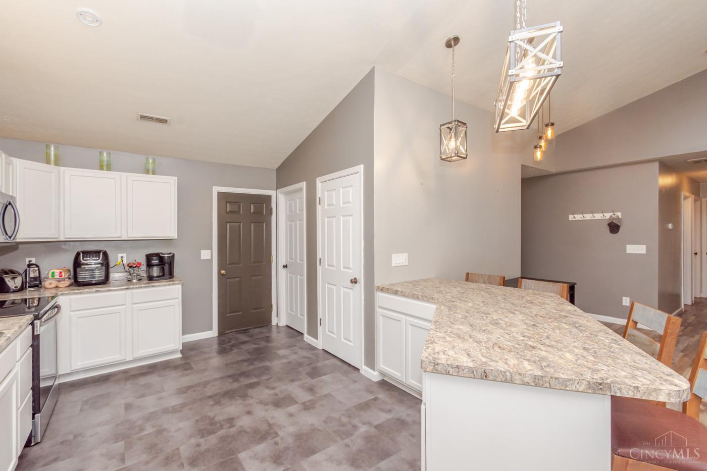 826 Lakengren Drive, Lakengren, OH, 45320 — photo 14