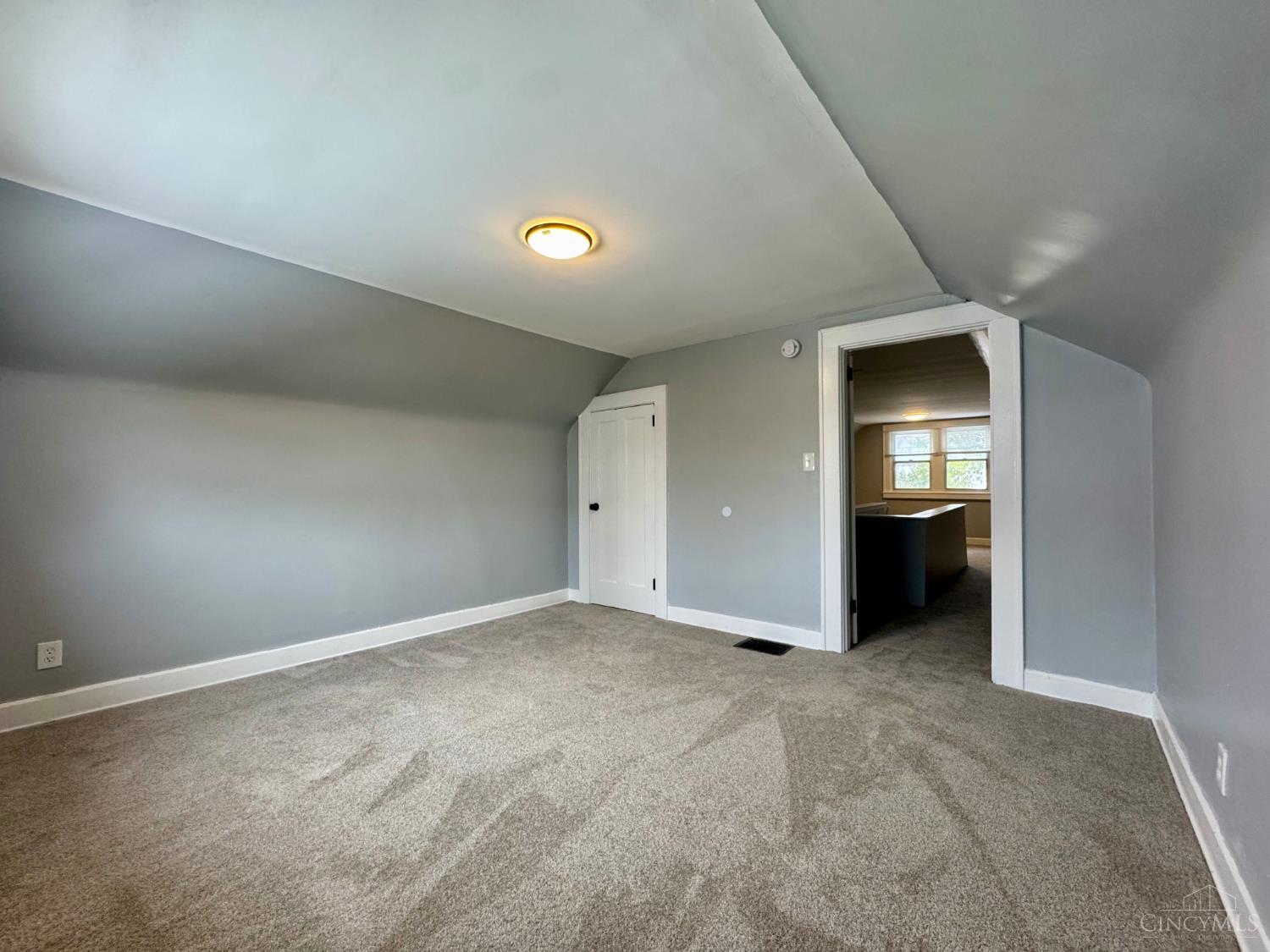 2942 Woodrow Avenue, Cincinnati, OH, 45211 — photo 34