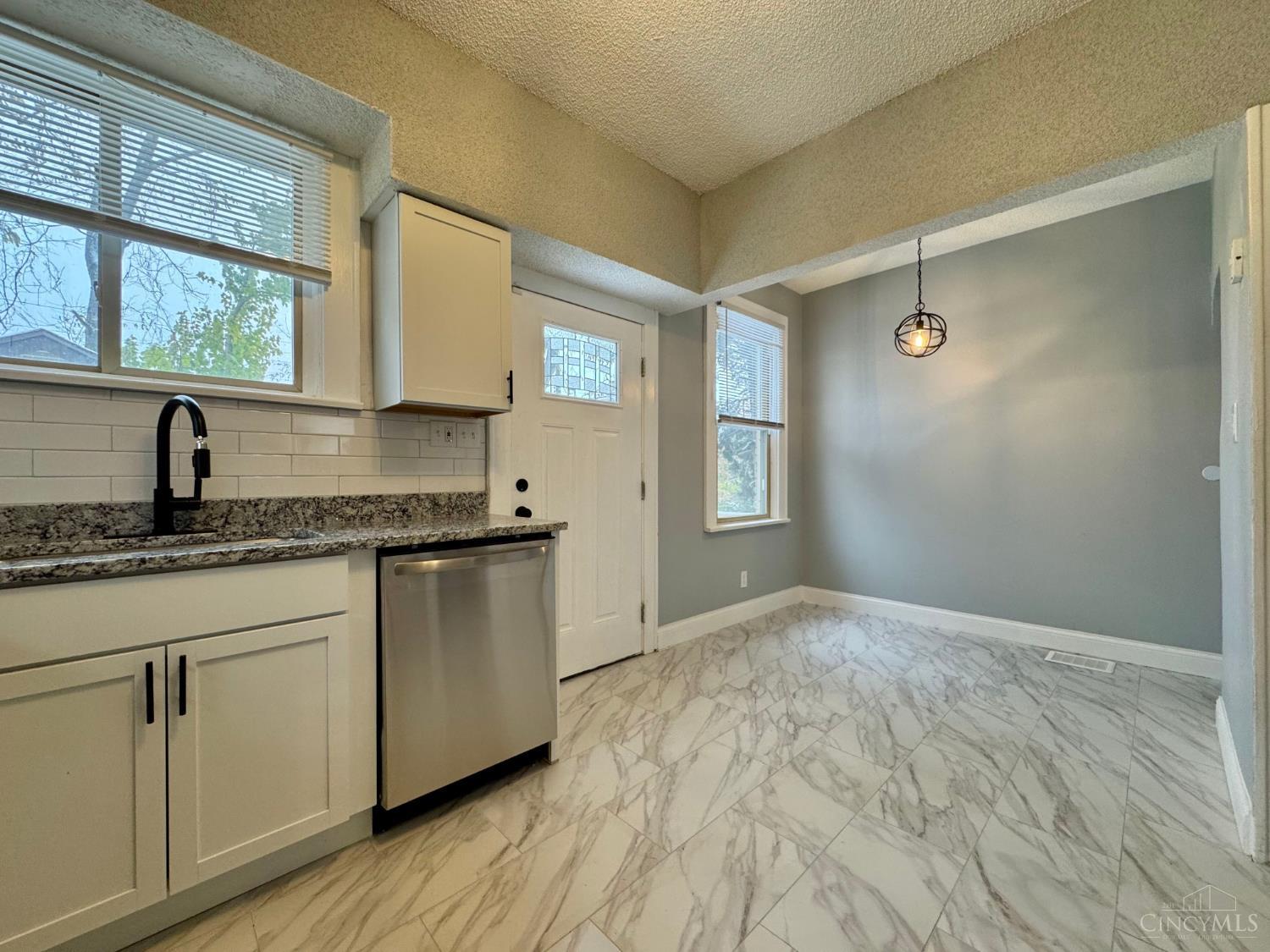2942 Woodrow Avenue, Cincinnati, OH, 45211 — photo 16